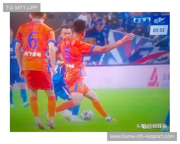 山东泰山连续强攻迫使对手退守禁区深处