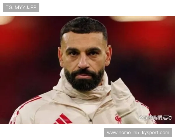 利物浦中场抢断后连续直塞，萨拉赫轻推完成致命一击